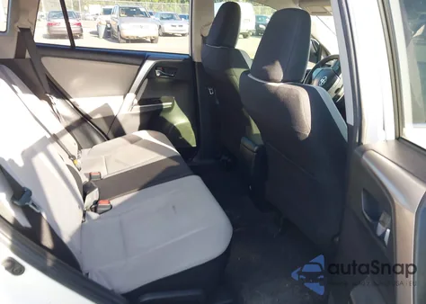 2013 Toyota Rav4 Xle z USA, uszkodzony, nr VIN JTMWFREV4D5007270